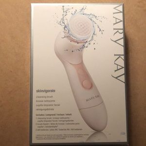 Cleansing brush